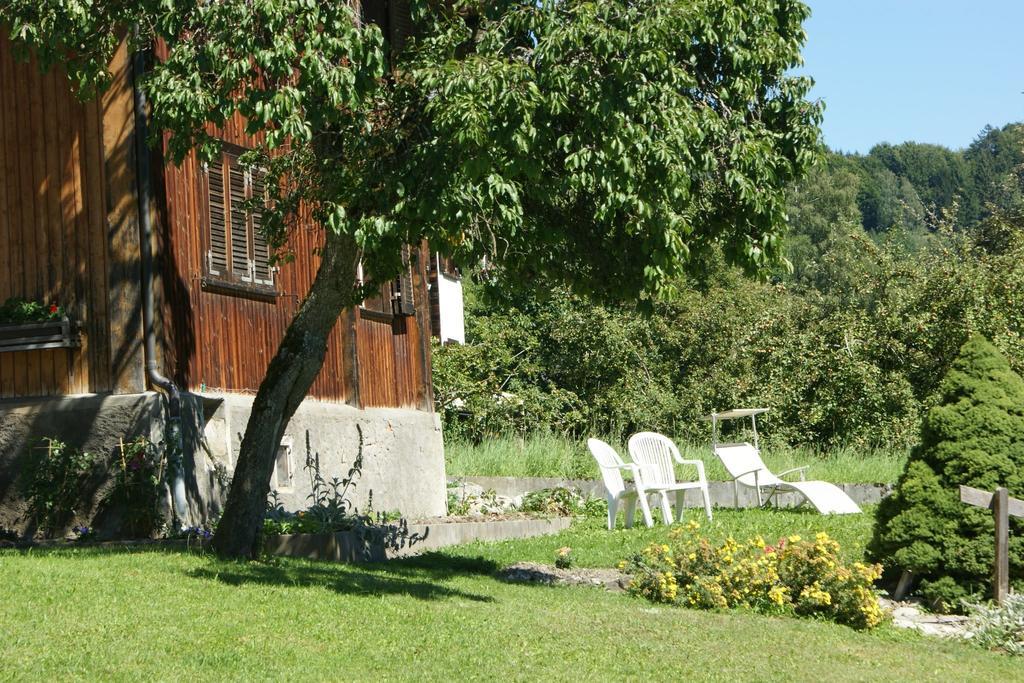 Gaestehaus Alpina In Fanas Exterior photo